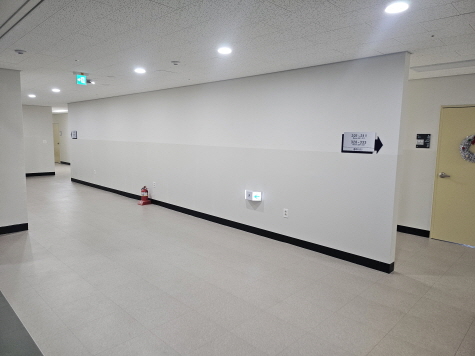 복도 내부사진3